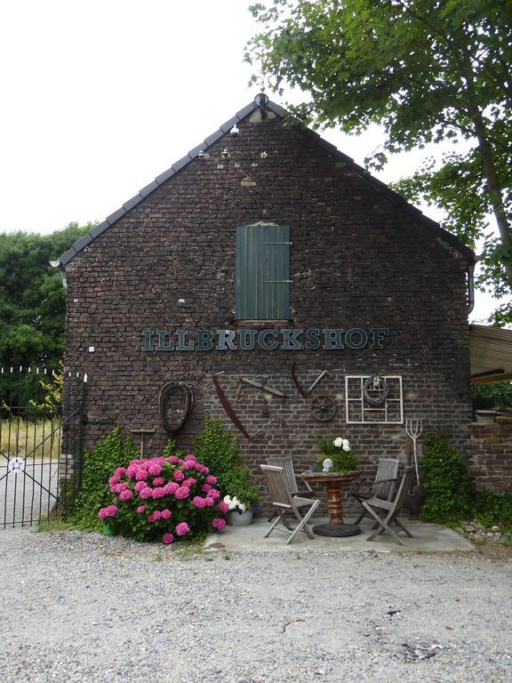 Ferienwohnung Illbruckshof - Ca. 120M² Moers Exteriör bild